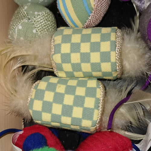Patterned Chaser Cat Toy with Feathers